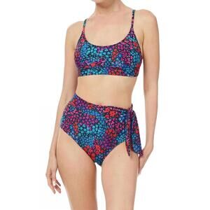 NEW CHANGE OF SCENERY erika top in in bloom